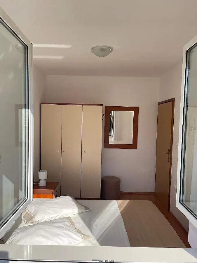 Avelanda Apartment Labin
